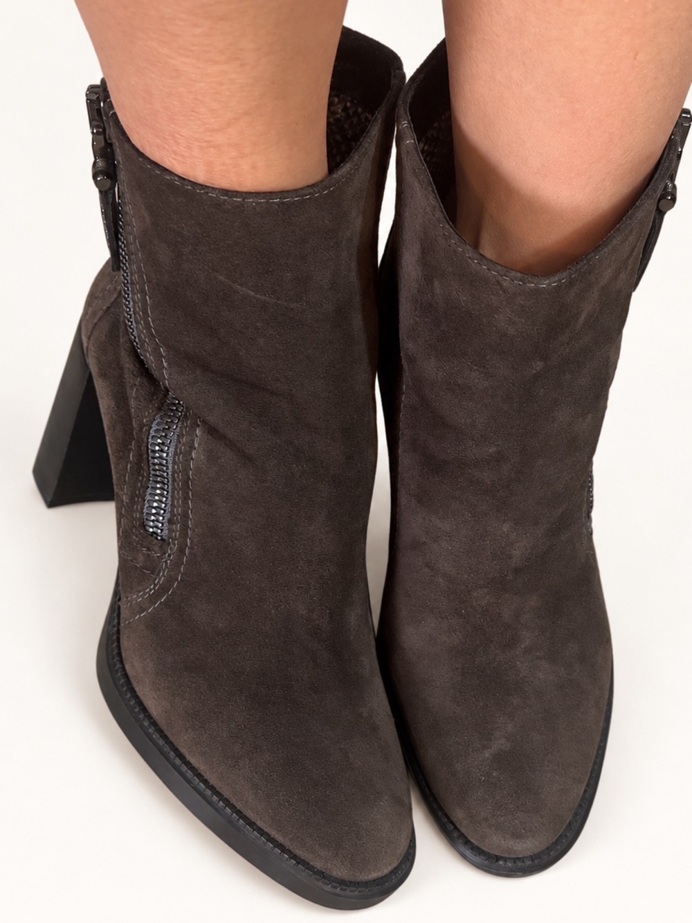 Aquatalia Emma Waterproof Suede Block Heel Ankle Boots 8.5 Italy